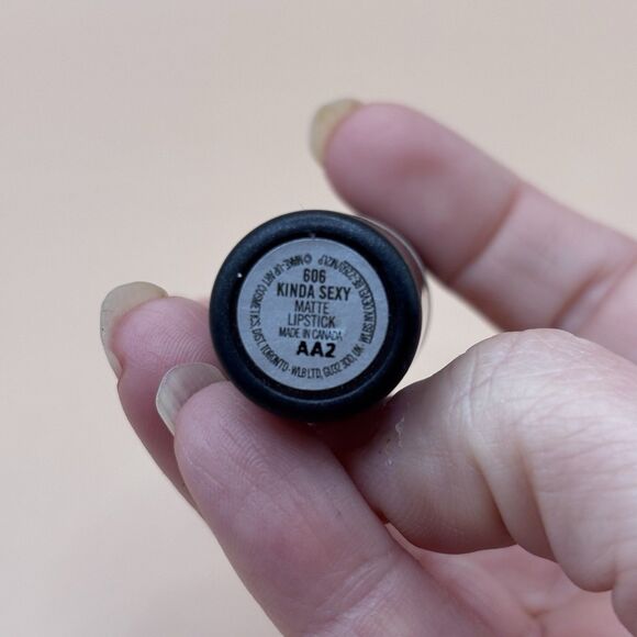 MAC Matte Lipstick 606 Kinda Sexy Pretty Light Brown Nude Matte Discontinued 3gr - Picture 2 of 4